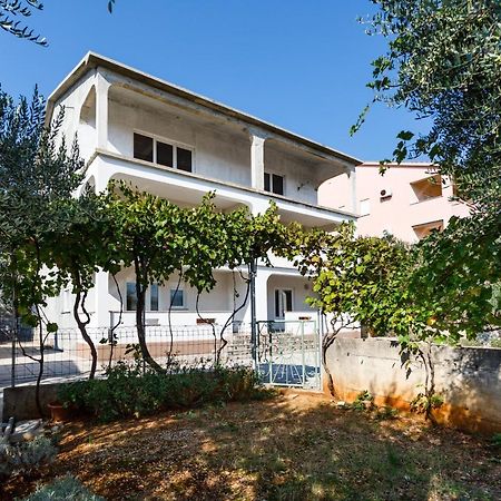 Apartments With A Parking Space Kornic, Krk - 5306 Exterior foto